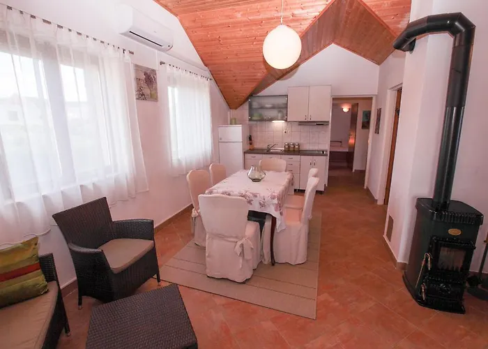 Villa Venecija *