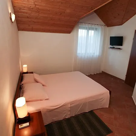 Vila Venecija Povlja (Brac)